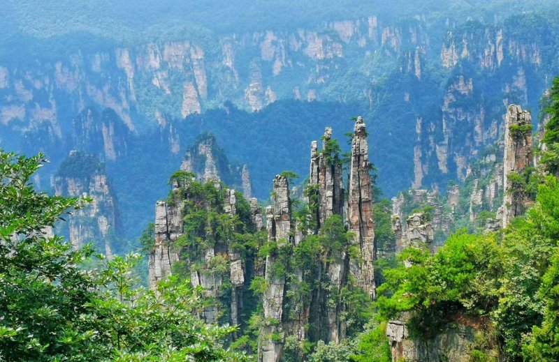 张家界自由行:探索世界自然遗产的美丽风景